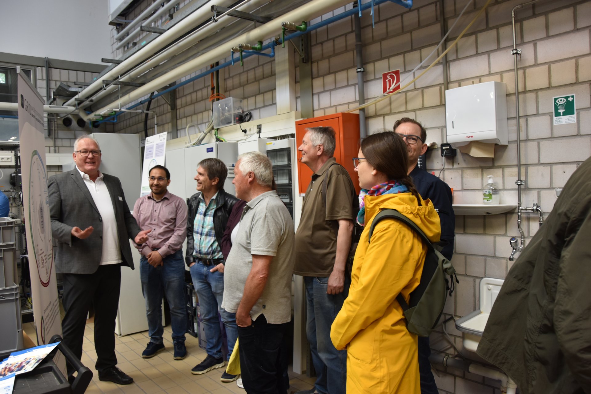 Führung durch die Räume der TEC